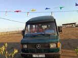 Mercedes 208 D-1