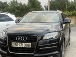 Audi Q7-2