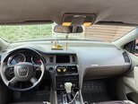 Audi Q7-8