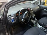 Toyota Auris-3