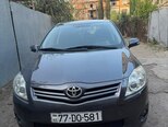 Toyota Auris-1