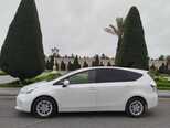 Toyota Prius V-10