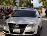 Volkswagen Passat-1