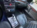 Mercedes E 240-7