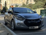 Hyundai Elantra-2