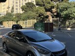 Hyundai Elantra-3