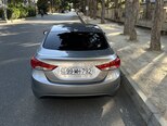 Hyundai Elantra-13
