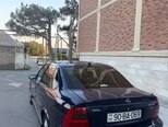 Opel Vectra-4