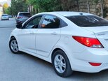 Hyundai Accent-7