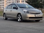 Toyota Prius-4