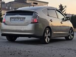 Toyota Prius-7