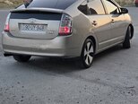 Toyota Prius-8