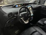 Toyota Prius-11