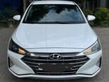 Hyundai Elantra-8