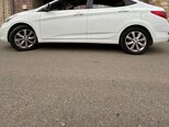 Hyundai Accent-4