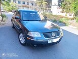 Volkswagen Passat-1