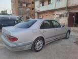Mercedes E 200-2