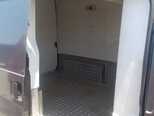 Ford Transit-9