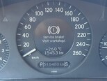 Mercedes E 220-11
