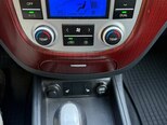 Hyundai Santa Fe-13