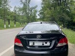 Hyundai Accent-4