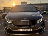 Kia Carnival-1