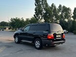 Toyota Land Cruiser-4