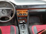 Mercedes 250 D-9