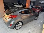 Hyundai Veloster-6