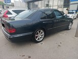 Mercedes E 220-3