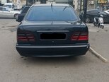 Mercedes E 220-5