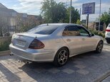 Mercedes E 270-4