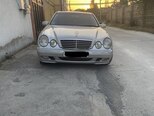 Mercedes E 240-1