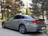 Hyundai Sonata-16