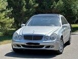 Mercedes E 320-1