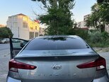 Hyundai Elantra-4