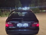 Mercedes E 220-2