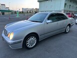 Mercedes E 240-4