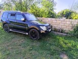 Mitsubishi Pajero-9