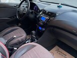 Hyundai Accent-15