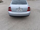 Volkswagen Passat-11