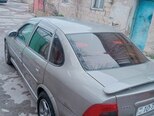 Opel Vectra-10