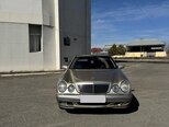 Mercedes E 220-1