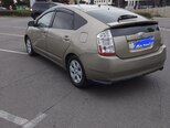 Toyota Prius-5