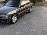 Mercedes 190-2