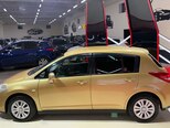 Nissan Tiida-6