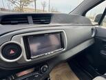 Toyota Vitz-8