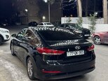 Hyundai Elantra-3