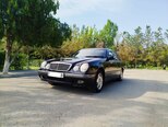 Mercedes E 270-1