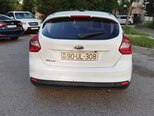Ford Focus-12
